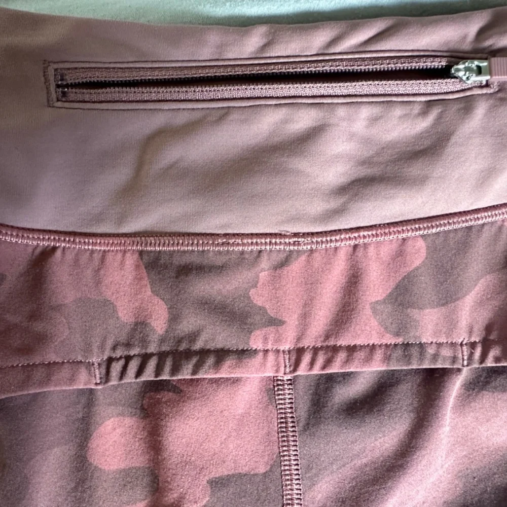 Speed Short - Picture 3 of 5